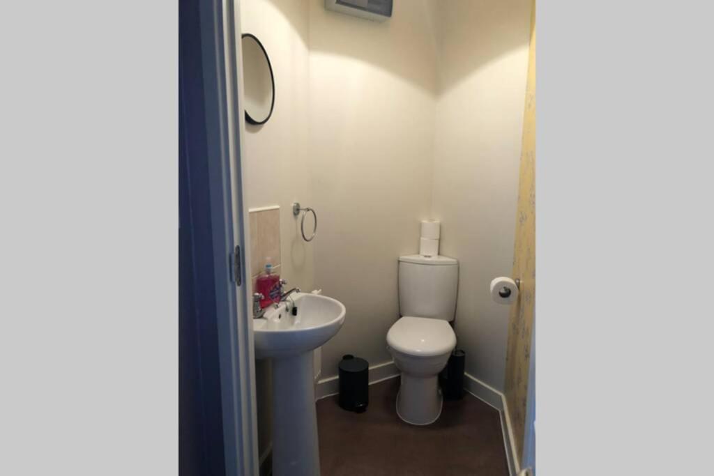Dudley House **Staycation & Contractors** Sleeps 7 Tipton Exteriör bild